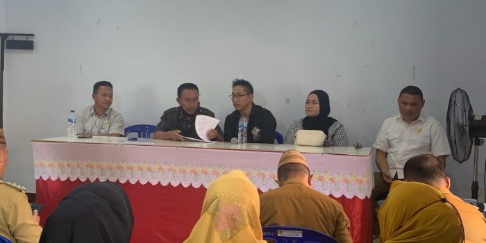 Reses Masa Sidang Ke II Tahun 2014, Aleg Dapil IV Dapat Aspirasi Jalan Dan Kantor Kelurahan