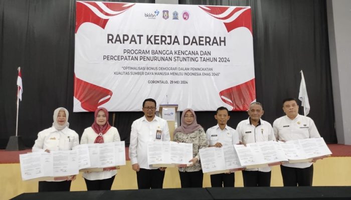 Pemerintah Kota Gorontalo Menerima Penghargaan Dari BKKBN Provinsi Gorontalo