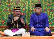 Marten Taha Hadiri Prosesi Adat “Moloopu” Sambut Penjabat Gubernur Baru