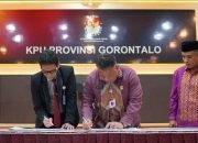 KPU Provinsi Gorontalo Gelar Sertijab Kepala Sekretariat, Ini Pesan Opan Hamzah