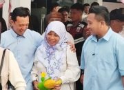 Kekuatan Doa sang Ibu, antarkan Nurmawan Pakaya mendampingi Sumarwoto Daftar ke KPU Boalemo