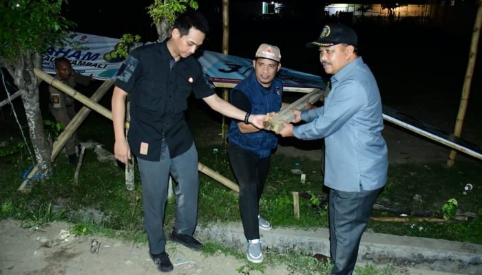 KPU dan Pj Bupati Boalemo Turun Langsung Pembersihan Alat Peraga Kampanye