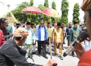 DPRD Pohuwato Sambut Kunjungan Wamen PKP dan Wakil Gubernur Gorontalo Dengan Adat Mopotilolo
