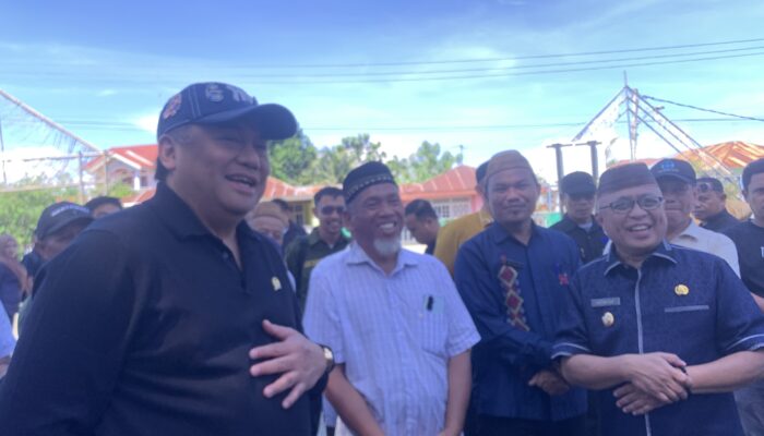 Rachmat Gobel Salurkan 50 Sapi Kurban di Gorontalo