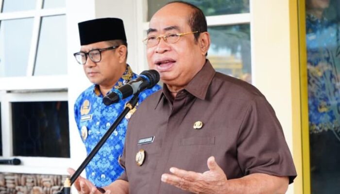 Perseteruan Memanas, Adhan Tuding Gubernur Gusnar Abaikan Kepentingan Warga