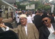 Diguyur Hujan hingga Basah Kuyup, Kehadiran Widya Pratiwi Murad di Tradisi Hadrat Batu Merah Dapat apresiasi